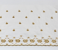 Flat 11" Brodiere Anglais White & Gold 8 Mtr Card - Click Image to Close